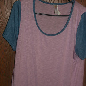 Large Classic Tee LuLaRoe